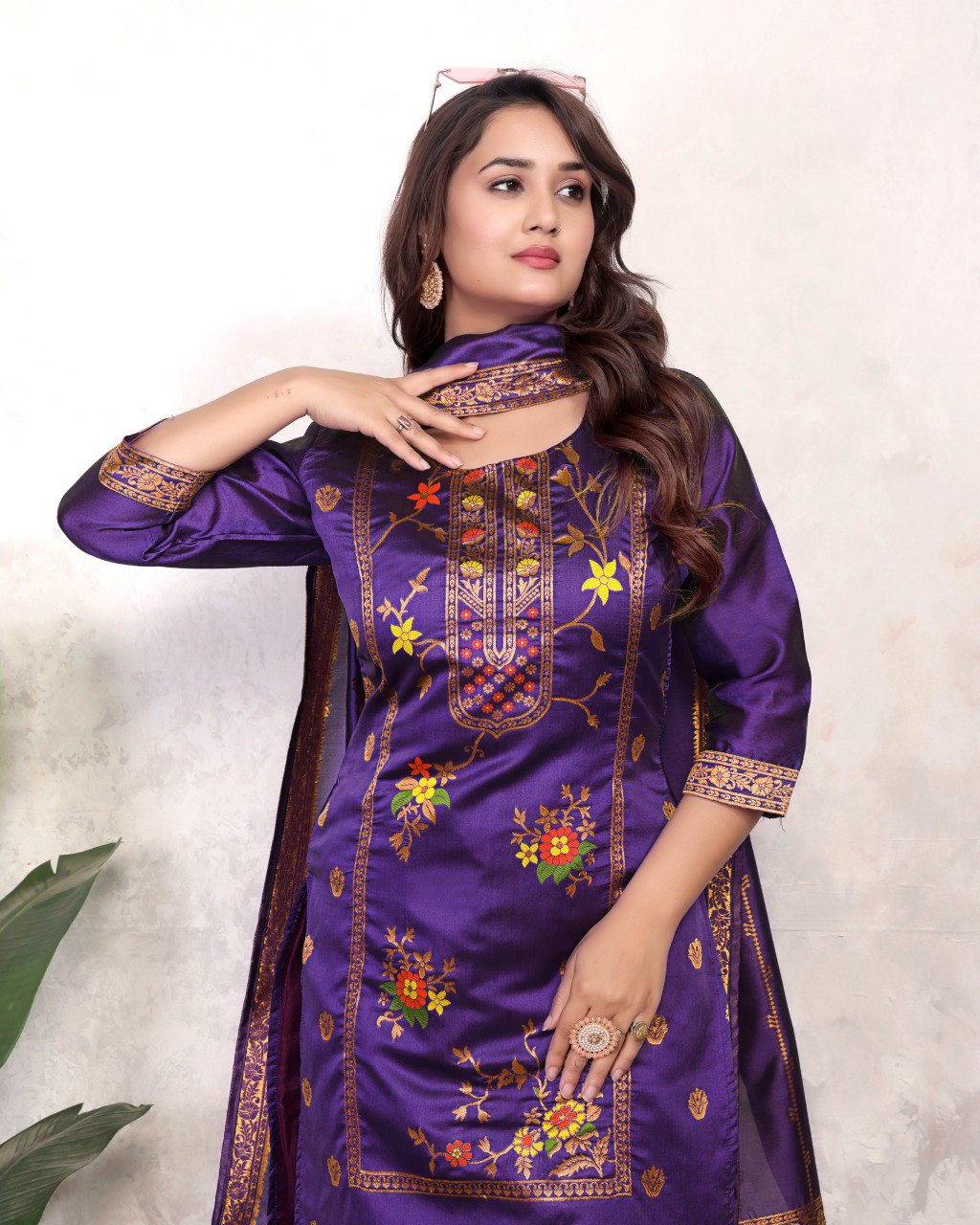 Introducing New Kurti Dupatta & Bottom Set 👗✨